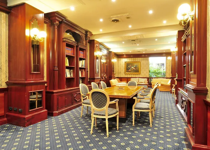 Regent Hotel 4*